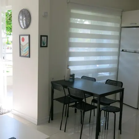 Summer House By The Sea - 40 M To The 시데